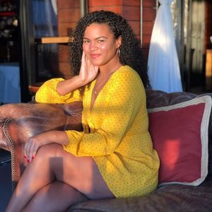 Meet your Posher, Nadia